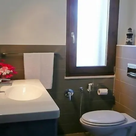 Villetta Turagri 28 *